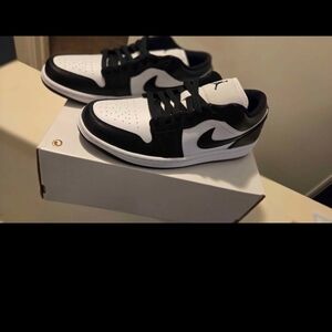 Jordan Women's Low Top Sneakers in Black and White